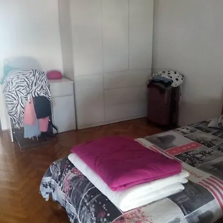 Apartment Apartment With Balcony Near City Centar Split