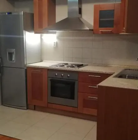 Apartment With Balcony Near City Centar Apartment